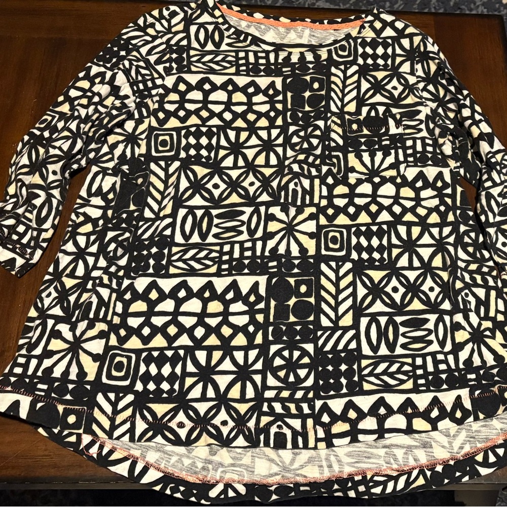 Geometric Black and White Women's Top